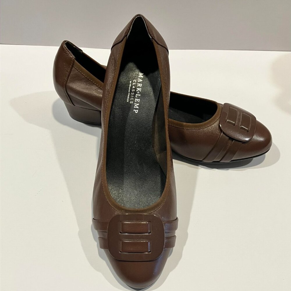 Mark Lemp Classics by Walking Cradles NWOB Leather Heels Size 9 Brown New